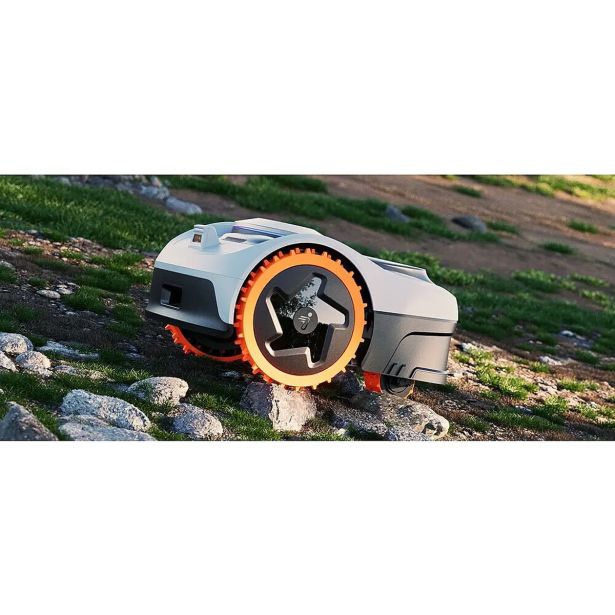 ROBOTSKA KOSILNICA SEGWAY NAVIMOW I206E AWD EU