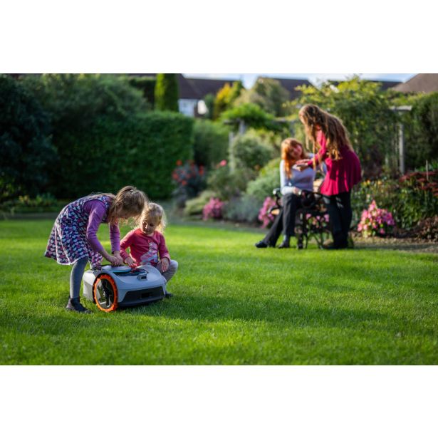 ROBOTSKA KOSILNICA SEGWAY NAVIMOW I105E 4G DO 500M2