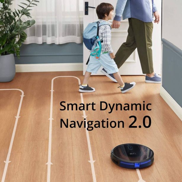 ROBOTSKI SESALNIK EUFY ROBOVAC G30 HYBRID BLACK