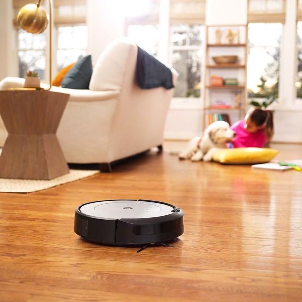 ROBOTSKI SESALNIK IROBOT ROOMBA I1156