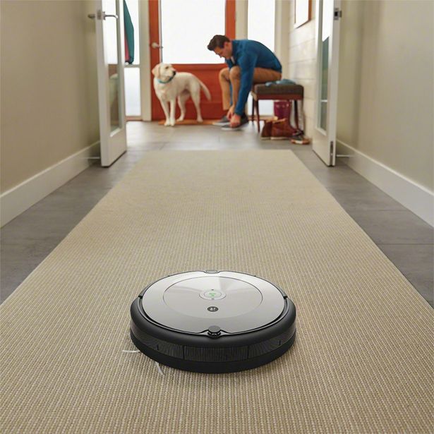 ROBOTSKI SESALNIK IROBOT ROOMBA 698