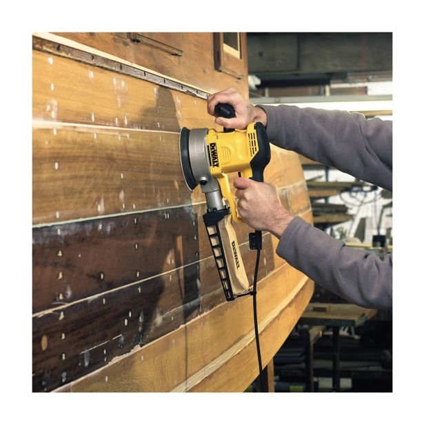 ROTACIJSKI BRUSILNIK DEWALT D26410