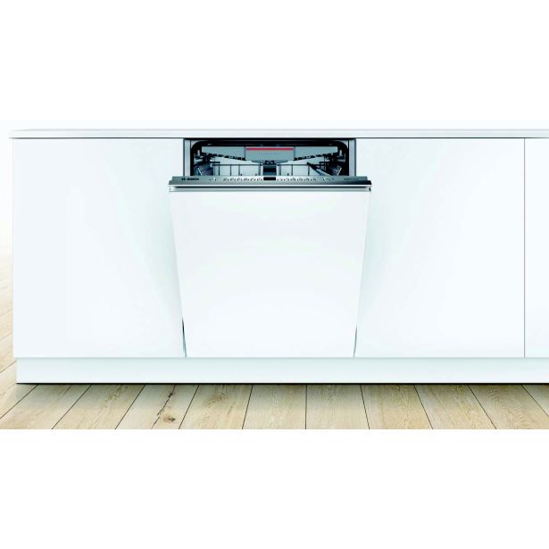 VGRADNI POMIVALNI STROJ BOSCH SBE 46NX23E