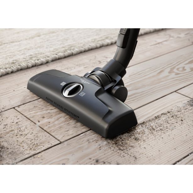 SESALNIK ELECTROLUX EB61C1OG