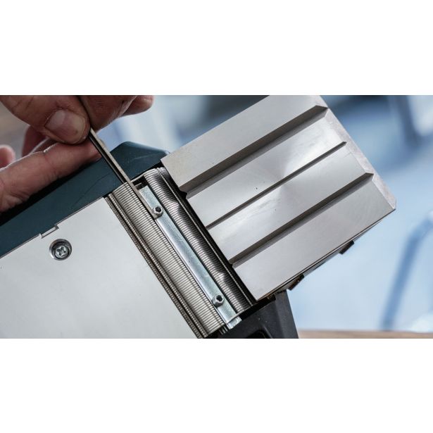 SKOBELJNI NOŽ ZA LES VHM BOSCH 82 X 5.5 X 1.1 MM