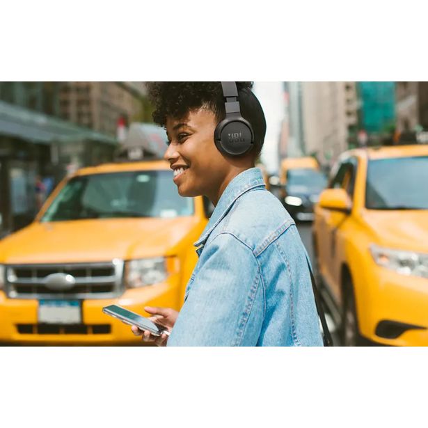 SLUŠALKE JBL T670NC ČRNA