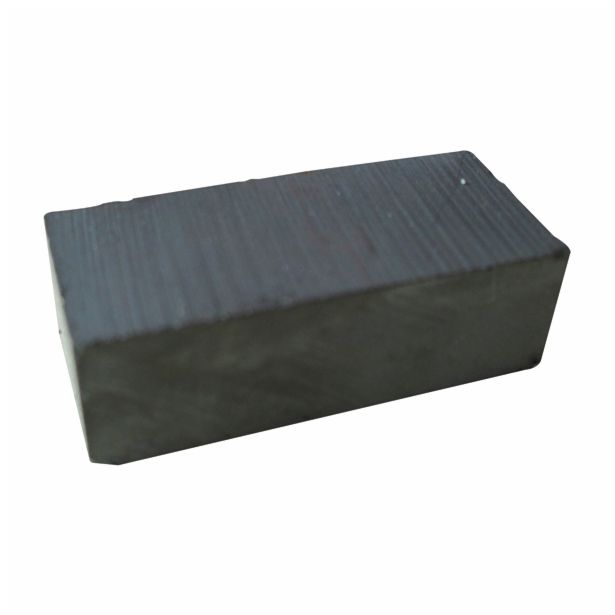 MAGNET ZA OGLASNO DESKO HETTICH DIY 11X16X36 MM, ČRN, V ZAVOJU JE 4 KOS
