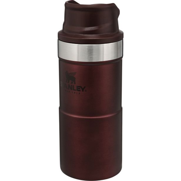STANLEY THE CLASSIC TRIGGER-ACTION TRAVEL MUG 0.35L, WINE RDEČA, VAKUUMSKO IZLOIRANA STEKLENIČKA