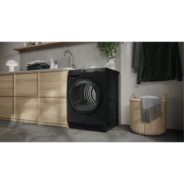 SUŠILNI STROJ ELECTROLUX EW7D495UDE