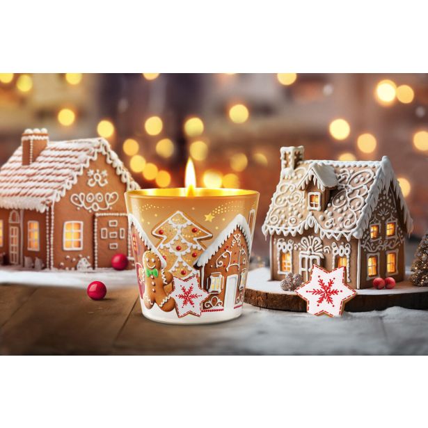 SVEČA BARTEK DIŠEČA GINGERBREAD TOWN 115 G