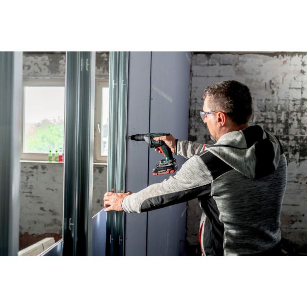 AKU. VIJAČNIK ZA SUHOMON. METABO TBS 18 LTX BL 5000