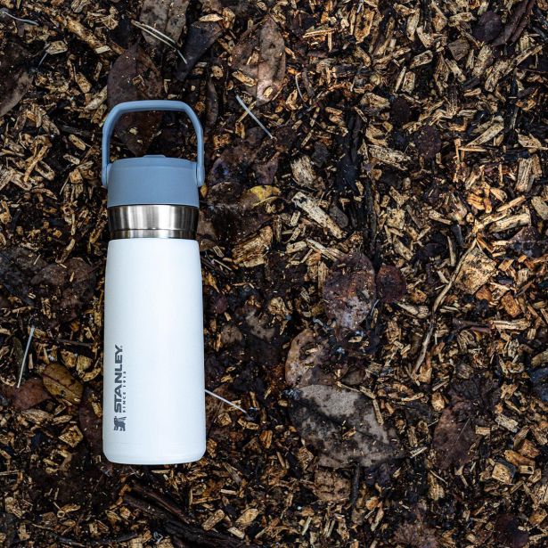 TERMOVKA STANLEY THE ICEFLOW FLIP STRAW 0.65L BELA
