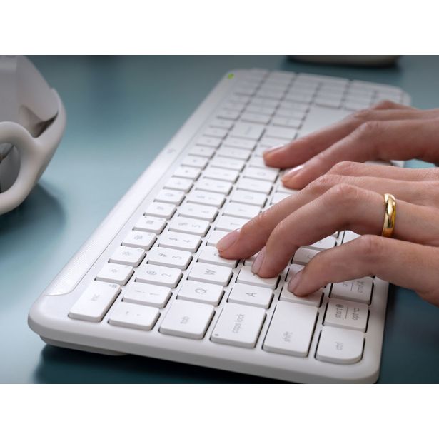 TIPKOVNICA LOGITECH MK950 SIGNATURE SLIM COMBO BELA