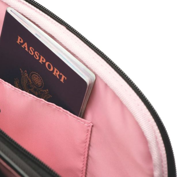 TORBA / NAHRBTNIK KENSINGTON 15.6' S KOLEŠČKI ČRN K60380WW