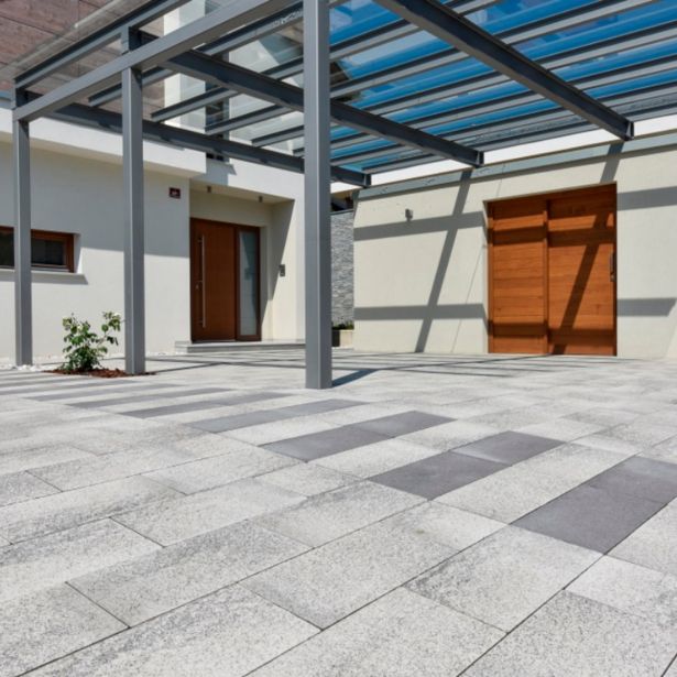 BETONSKI TLAKOVEC SEMMELROCK UMBRIANO 50/25/8 CM GRANITNO SIVO BELA