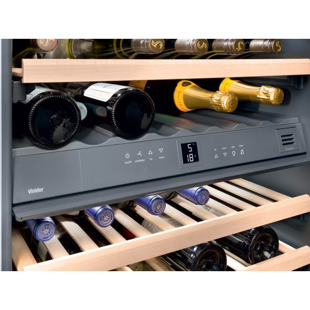 VGRADNA HLADILNA VITRINA LIEBHERR UWTGB 1682