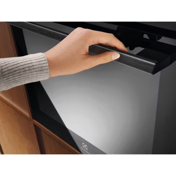 VGRADNA PARNA PEČICA ELECTROLUX LOC9P3XZ