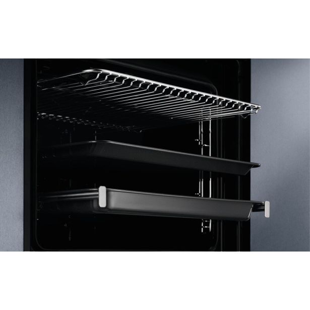 VGRADNA PEČICA ELECTROLUX EOF6P76BX