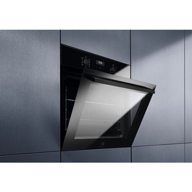 VGRADNA PEČICA ELECTROLUX KODEF70BZ