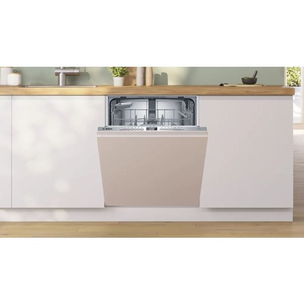 VGRADNI POMIVALNI STROJ BOSCH SMV4HTX11E