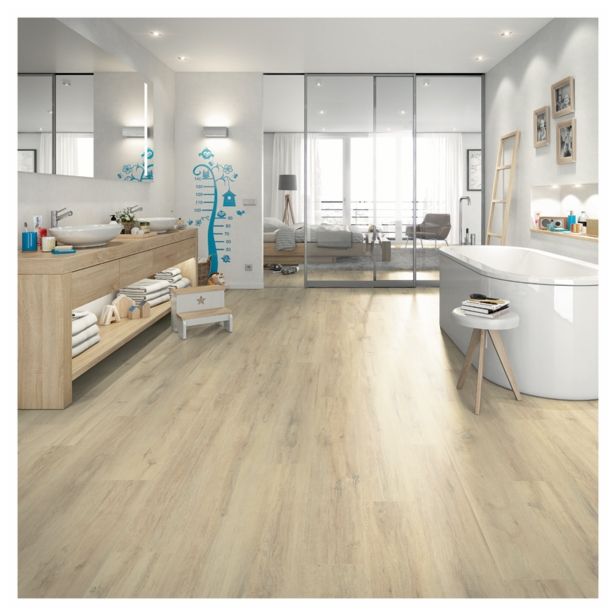 VODOODPOREN POD EGGER HOME DESIGN DIVJI PEŠČENI HRAST EHD006 1295X192X5 MM