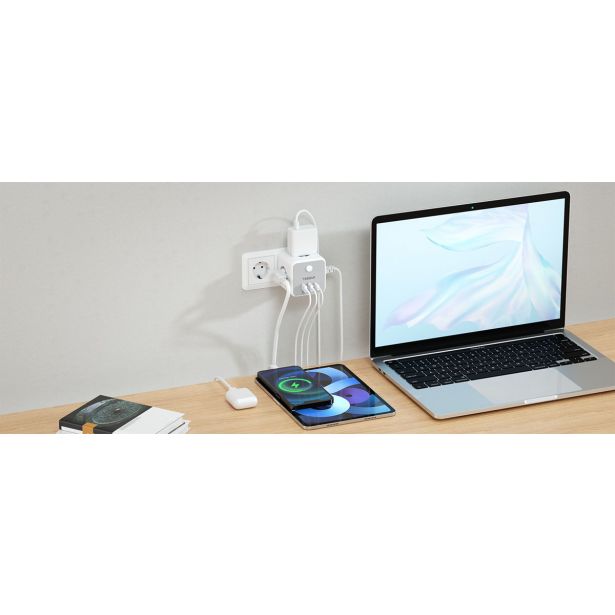 VTIČNI RAZDELILEC TESSAN 301-DE-C 3X VTIČNICA, 2X USB-A, 1X USB-C
