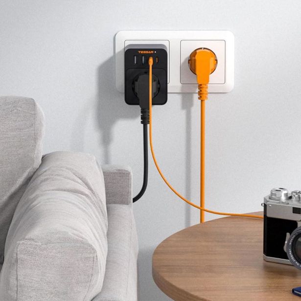 VTIČNI RAZDELILEC TESSAN FW01DE00 1X VTIČNICA, 2X USB-A, 2X USB-C PD 30W