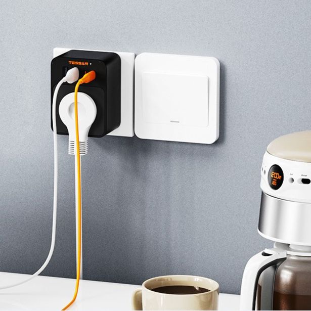 VTIČNI RAZDELILEC TESSAN FW01DE00 1X VTIČNICA, 2X USB-A, 2X USB-C PD 30W
