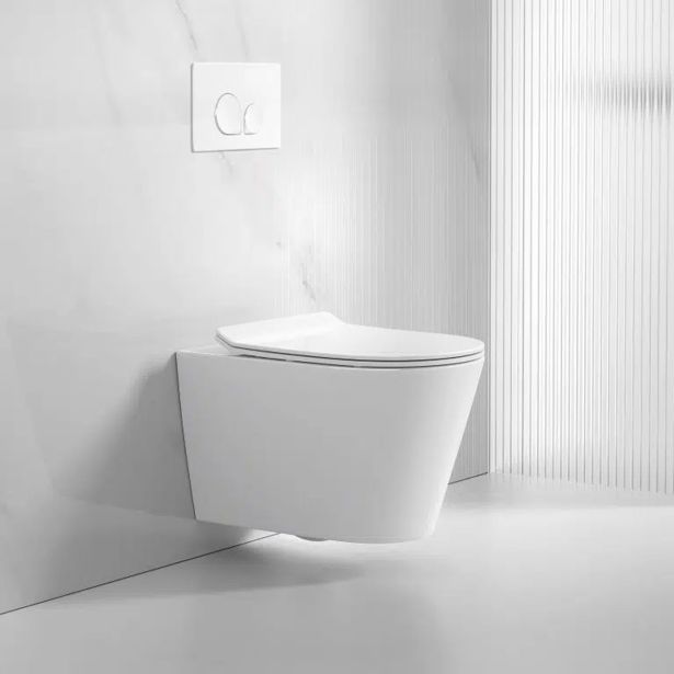 WC ŠKOLJKA, VISEČA INTER CERAMIC Z WC DESKO MEHKO ZAPIRANJE BELA