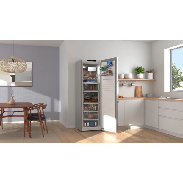 ZAMRZOVALNA OMARA BOSCH GSN36AICM