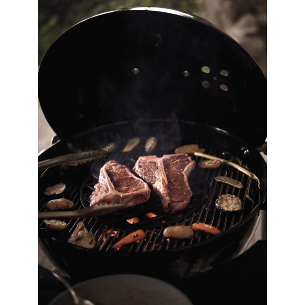 ŽAR NA OGLJE WEBER PERFORMER GBS 57 CM ČRN