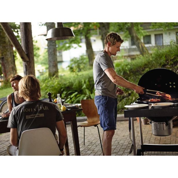 ŽAR NA OGLJE WEBER PERFORMER GBS 57 CM ČRN