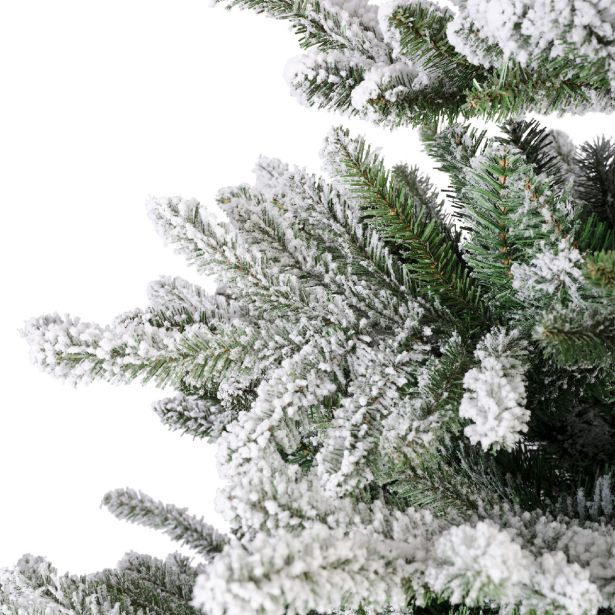 ZASNEŽENA NOVOLETNA JELKA IZ UMETNE MASE, VIŠINE 210 CM
