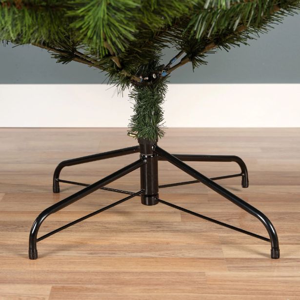ZELENA NOVOLETNA JELKA ONTARIO PINE IZ UMETNE MASE, VIŠINE 150 CM