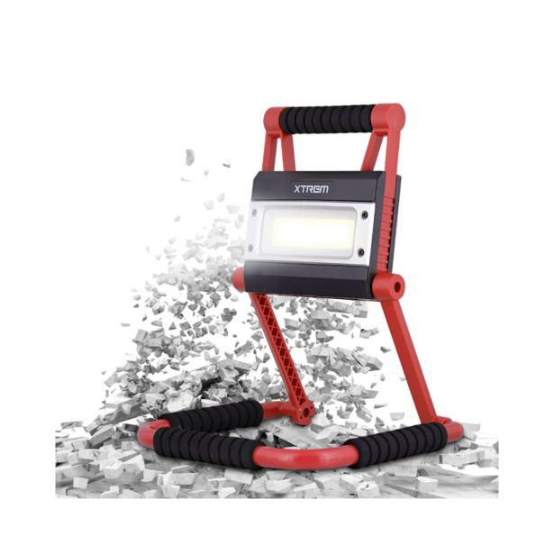 ZUNANJI REFLEKTOR S POLNILNO BATERIJO XTREMEWORK XLAMP14