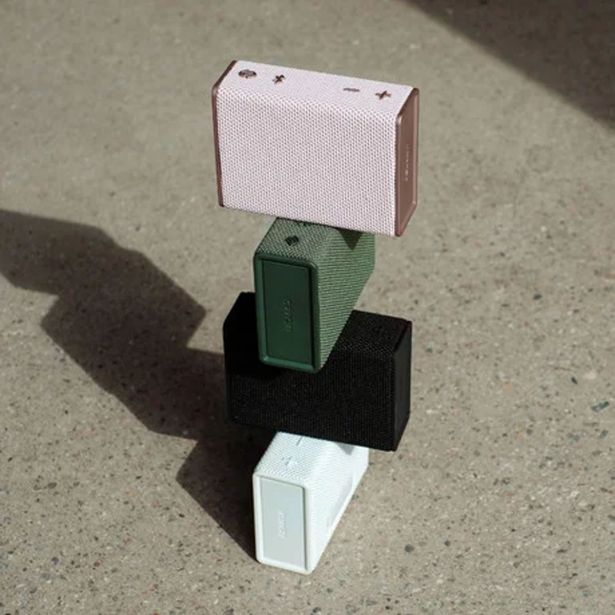 ZVOČNA POSTAJA URBANISTA SYDNEY BLUETOOTH ROZA