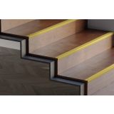 STOPNIŠČNI ALU PROFIL CEZAR 40X25MM 2.5M ZLAT