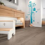 LAMINAT, 8MM, 32. RAZRED EGGER HOME AQUA+ TEMNI REDMOND HRAST EHL168