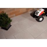 BETONSKA PLOŠČA ZOBEC ARENA SIVA 50X50 CM DEBELINA 3.8 CM