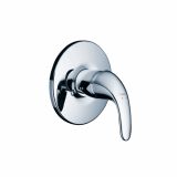 DODATNA OPREMA ZA PIPE HANSGROHE FOCUS-E POKRIVNA PLOŠČA KROM BREZ PREKLOPA