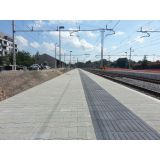 BETONSKI TLAKOVEC OBLAK GROUP H 20X16.5X8 CM OSTRI ROB CEMENTRNO SIV