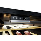 HLADILNA VINSKA VITRINA CANDY CWC 154 EEL/N