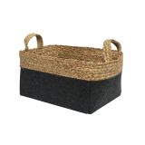 PRAVOKOTNA OKRASNA KOŠARA IZ NARAVNIH MATERIALOV.