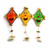 DEKOR.ZA NOČ ČAROVNIC GLOSSTYLE ZMAJ 40X28/80 CM RAZLIČNE BARVE Z NAPISOM