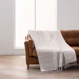 DEKORATIVNA ODEJA DOUCEUR D'INTÉRIEUR 180X220 LILIA NATUREL LAHKA Z RESICAMI