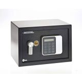 YALE TREZOR GUEST SMALL; VXŠXD 200X310X200 MM, 5,8 KG, 8,6 L,  Z ELEKTRONSKA KLJUČAVNICA IN MASTER KODO + KODA GOSTA, ČRNI.
