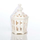 OKRASEK ZA JELKO GLOSSTYLE HIŠICA 11 CM BELE BARVE Z LED LUČKO