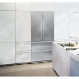 HLADILNIK IN ZAMRZOVALNIK LIEBHERR ECBN 6256