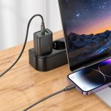 HOCO POLNILEC N61 GAN PD 20W USB-A, TYPE C S KABLOM TYPE C NA LIGHTNING ZA IPHONE - ČRN