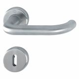 INOX KLJUKA ZA VRATA HOPPE BADEN Z ROZETO KLJUČ F69